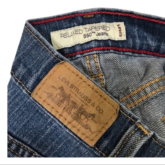 Levi’s 550 Red Tab Tapered Leg, Med Wash, Five Pocket Blue Denim Jeans VGUC - Picture 6 of 8